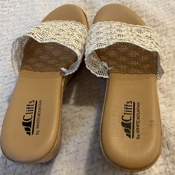 Cliffs by White Mountain Women's Biankka Platform White Sandals Size 9 - Picture 4 of 10